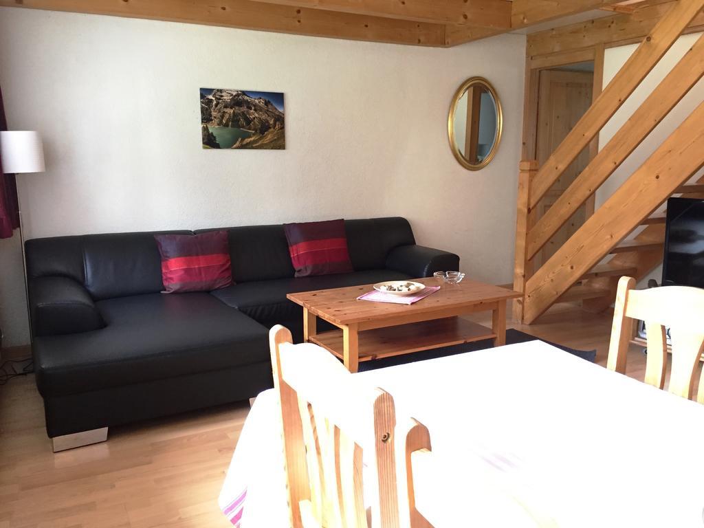 Alpen Chalet Kandersteg Quarto foto